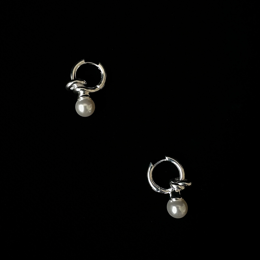 AUDREY EARRINGS